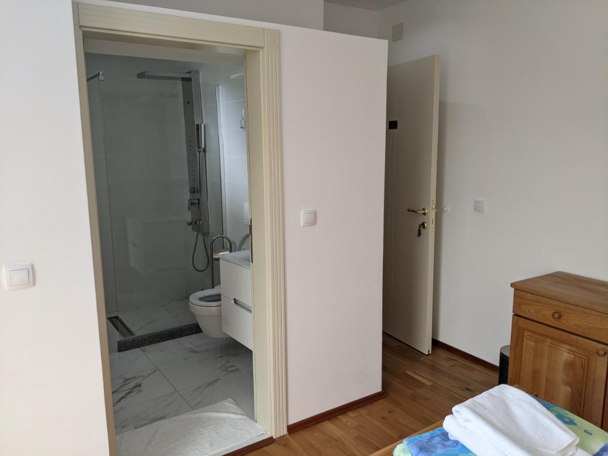 Apartments & Restaurant Abas Plav Zewnętrze zdjęcie