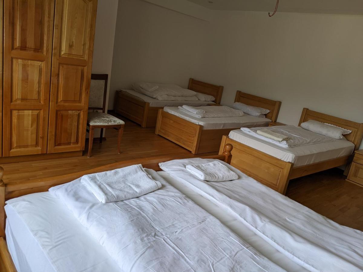 Apartments & Restaurant Abas Plav Zewnętrze zdjęcie