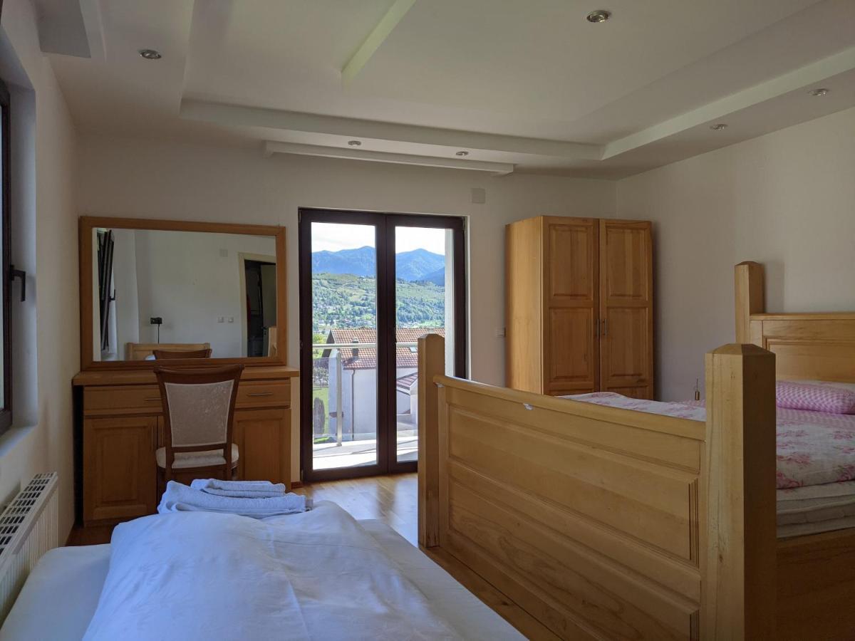 Apartments & Restaurant Abas Plav Zewnętrze zdjęcie