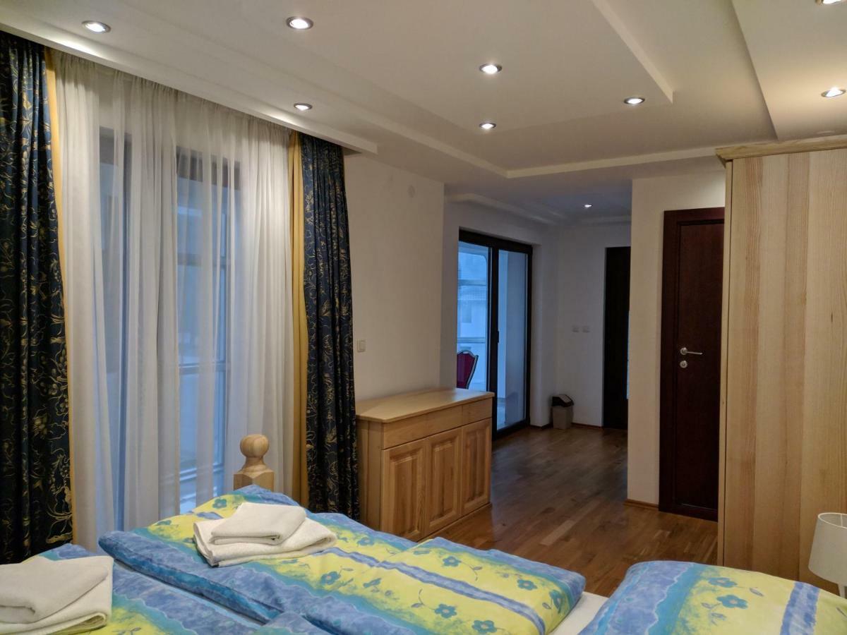 Apartments & Restaurant Abas Plav Zewnętrze zdjęcie