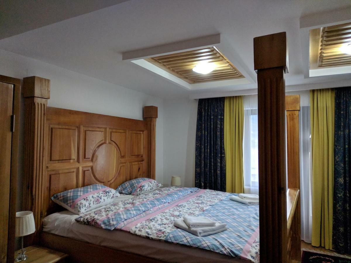Apartments & Restaurant Abas Plav Zewnętrze zdjęcie