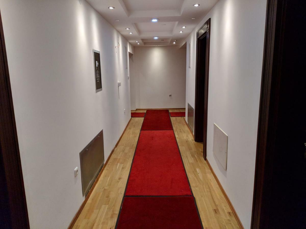 Apartments & Restaurant Abas Plav Zewnętrze zdjęcie