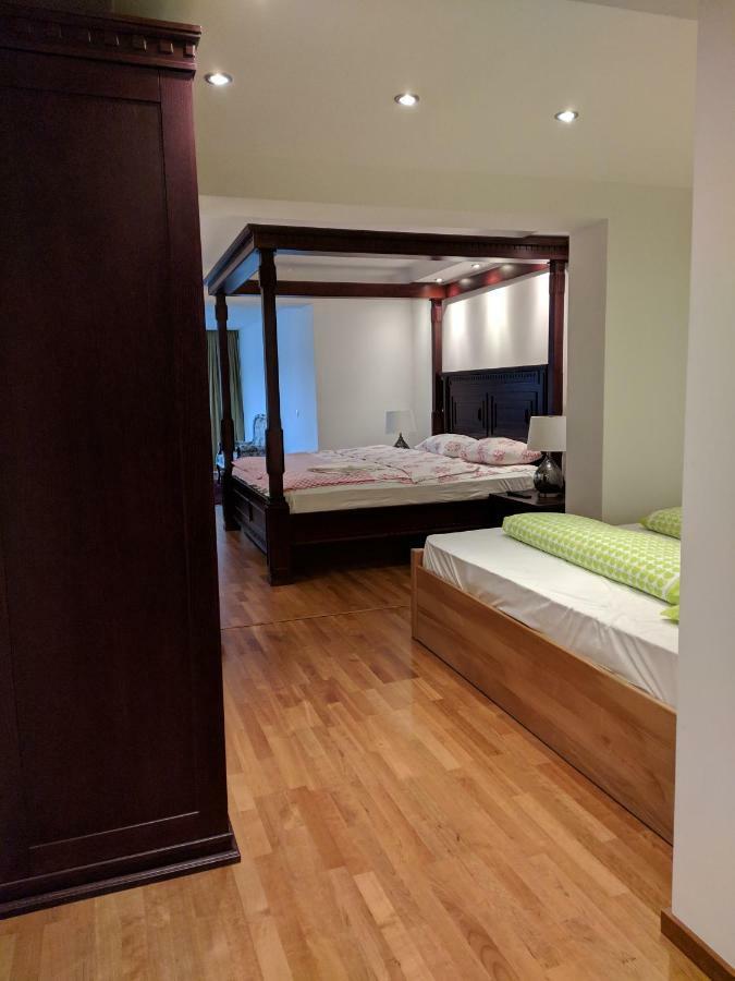 Apartments & Restaurant Abas Plav Zewnętrze zdjęcie